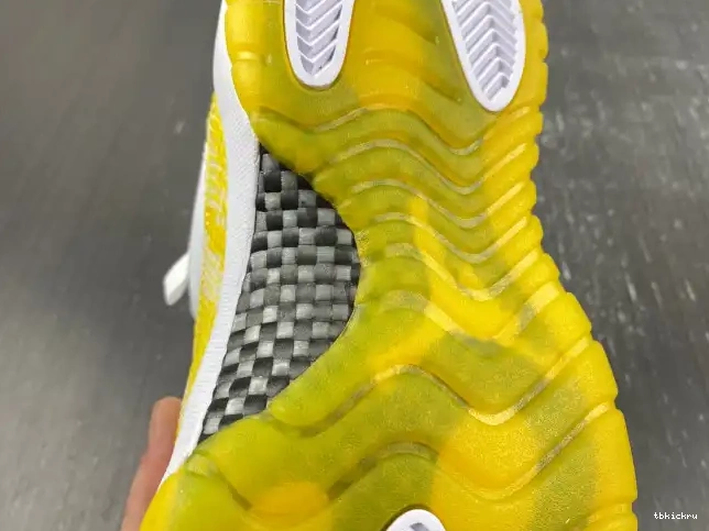 Reps TBkick Air Low Jordan 11 WMNS Snakeskin Yellow AH7860-107 0606
